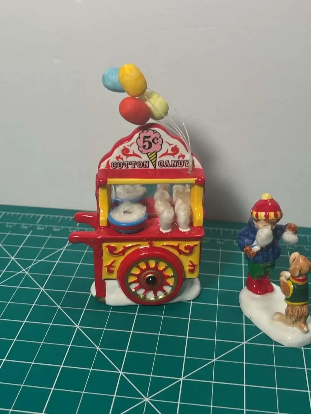 Department 56 Snow Village Carnival Cotton Candy Stand Figurines